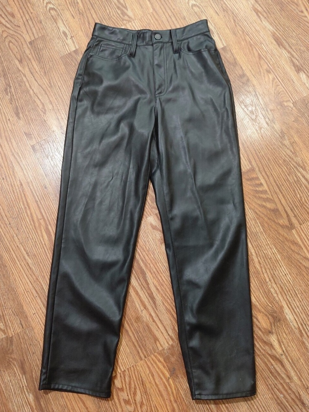 Madewell Black Faux Leather “Perfect Vintage Straight Jean” Women’s size 28
